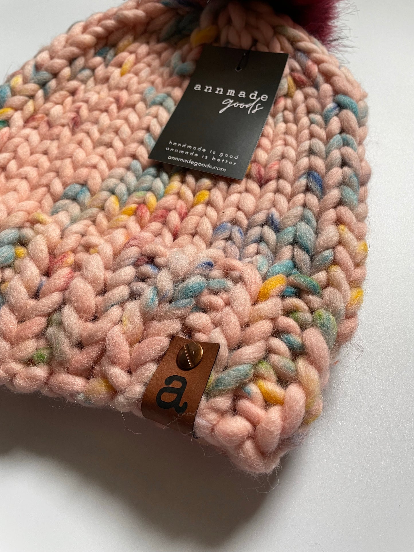 The “Helen” beanie | 100% wool | Yarnival with maroon pom