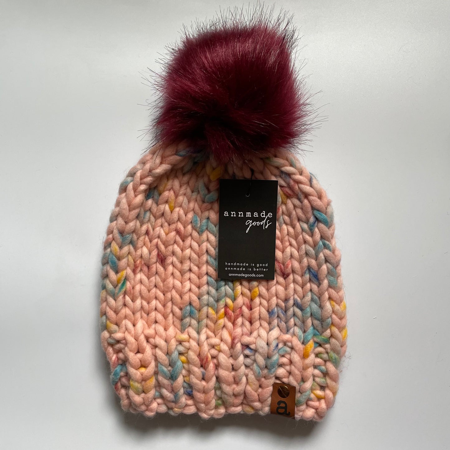 The “Helen” beanie | 100% wool | Yarnival with maroon pom