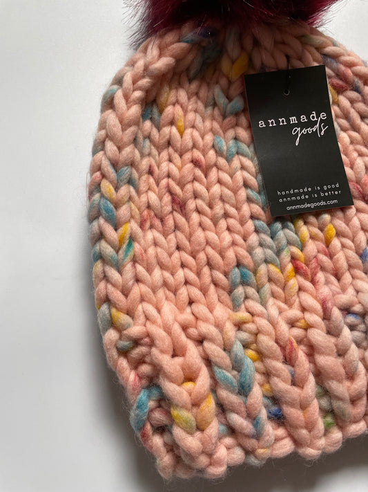 The “Helen” beanie | 100% wool | Yarnival with maroon pom