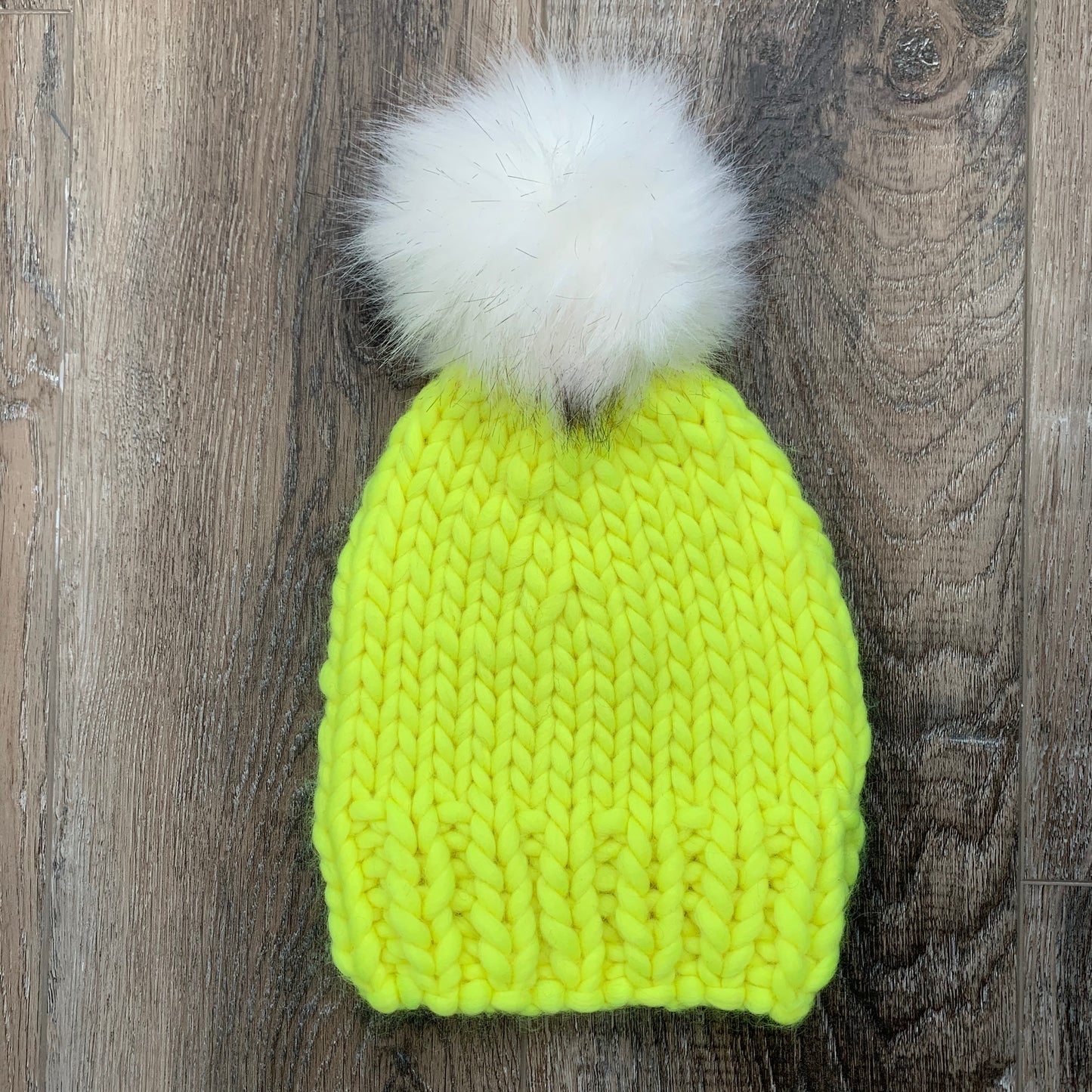 The Helen Beanie | 100% wool | faux fur pom