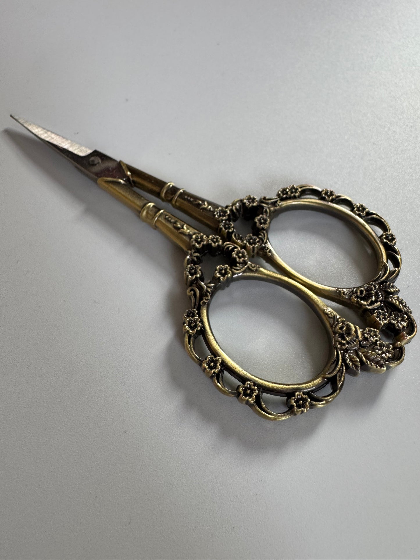 Tiny Flower Scissors